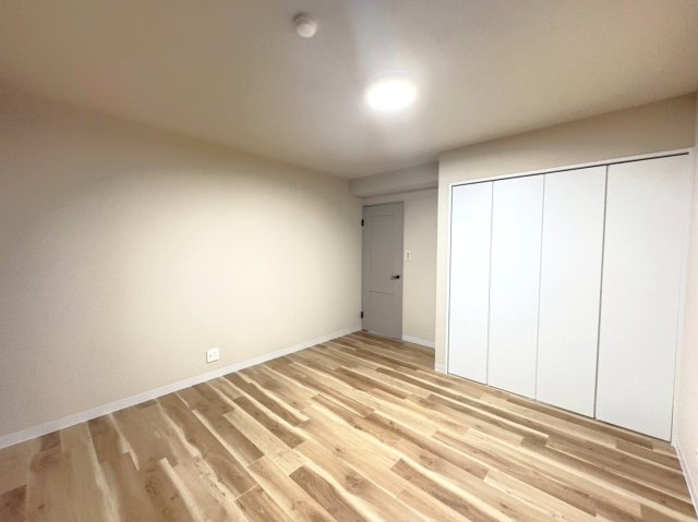 京阪「石山寺」駅まで徒歩４分＆２沿線利用可◆天然木リノベーション◆南向き４ＬＤＫ◆ペット可の洋室|洋室