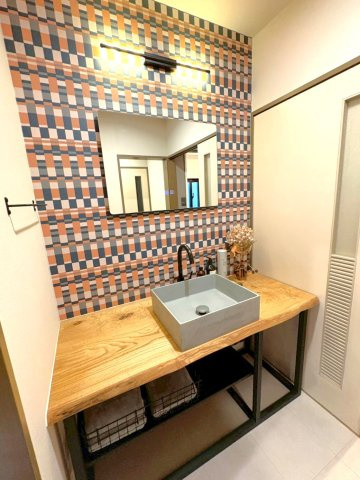 京阪「石山寺」駅まで徒歩４分＆２沿線利用可◆天然木リノベーション◆南向き４ＬＤＫ◆ペット可の独立洗面台|洗面台