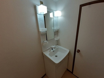 【洗面所】 | アネックス香里ヶ丘 | ゆったりとスペースのある洗面所