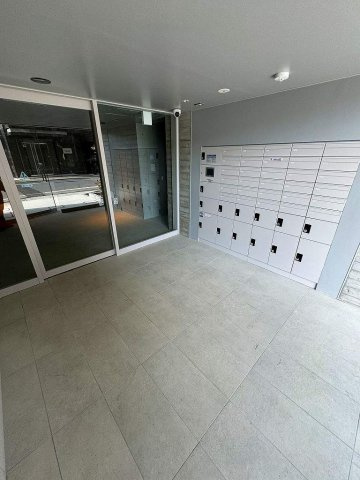 LUMIEC HONCHO EASTのエントランス