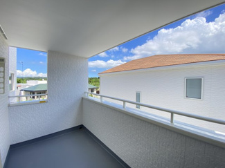 【バルコニー】 | 読谷村大湾2期（全5棟）ラスト1号棟 | 1号棟　インナーバルコニー♪