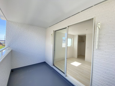 【バルコニー】 | 読谷村大湾2期（全5棟）ラスト1号棟 | 1号棟　インナーバルコニー♪