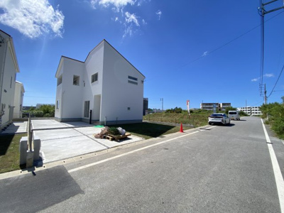 【前面道路含む現地写真】 | 読谷村大湾2期（全5棟）ラスト1号棟 | ※北東側公道6m♪