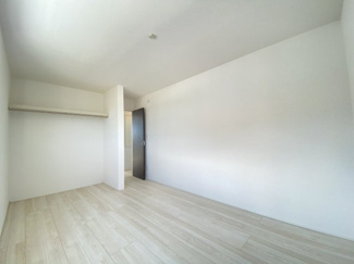 【洋室】 | 読谷村大湾2期（全5棟）ラスト1号棟 | 1号棟　洋室6.5帖＋CL付き♪