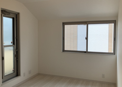 【子供部屋】 | レフィー二小田急相模原 | 子供が何人でも年齢によっては、受験時にしっかり壁のある個室があった方が良い場合もあります。難しい問題ですが、兄弟の人数や、性別や年齢差によって状況が異なりますので、数年後のこともしっかり考えましょう。