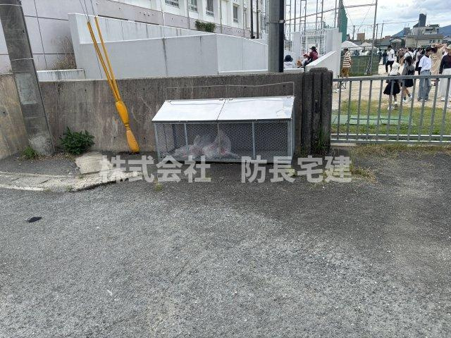 白石　住宅用地の周辺|ゴミ収集場所はすぐ目の前です。