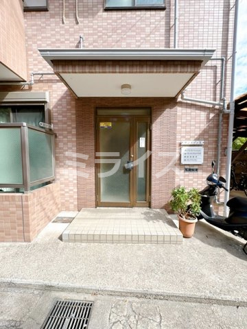 【エントランス】