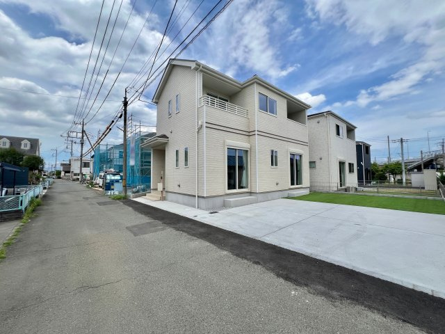 前橋市天川大島町の前面道路含む現地写真|閑静な住宅地♪