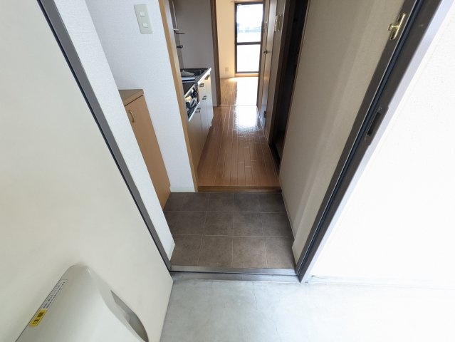 新栄サンハイツ|名古屋市の賃貸ならMy賃貸の玄関|新栄サンハイツ