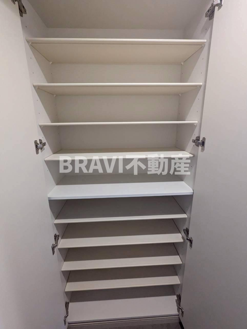 ブランシエスタ森ノ宮 BRAVI不動産の玄関