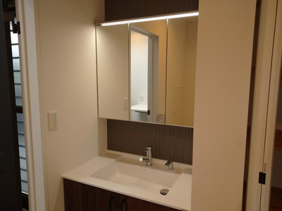 【独立洗面台】 | 泉台二丁目29番7号（A-15）