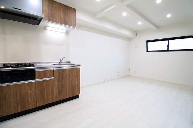 THE NOBLES 周船寺の居間・リビング|使いやすい居間です