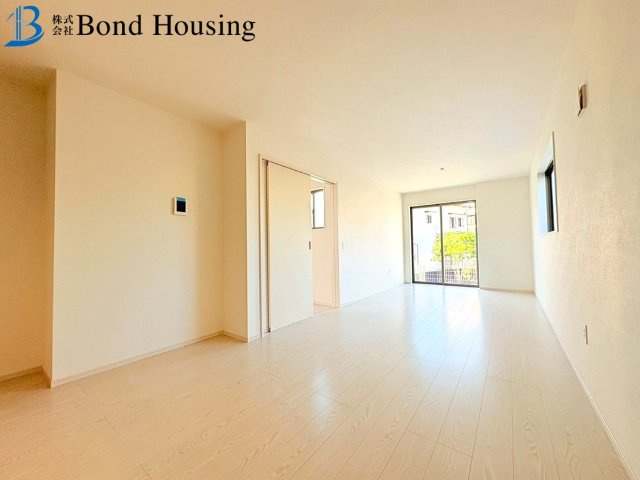 太寺天王町1号棟　全3棟新築戸建　人丸小学校区の居間・リビング