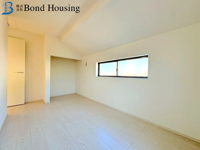 太寺天王町1号棟　全3棟新築戸建　人丸小学校区の洋室