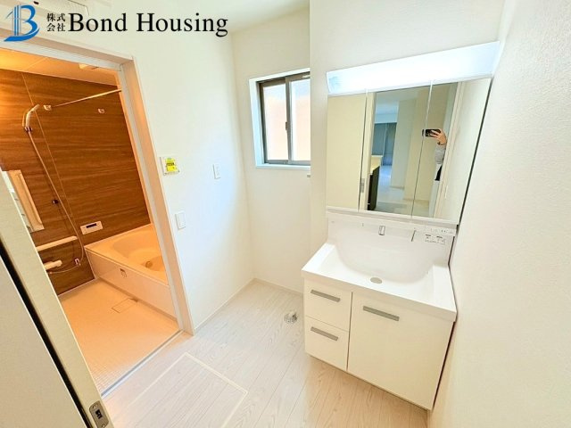 太寺天王町1号棟　全3棟新築戸建　人丸小学校区の独立洗面台