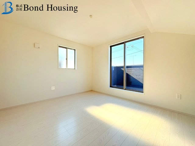 太寺天王町1号棟　全3棟新築戸建　人丸小学校区の洋室