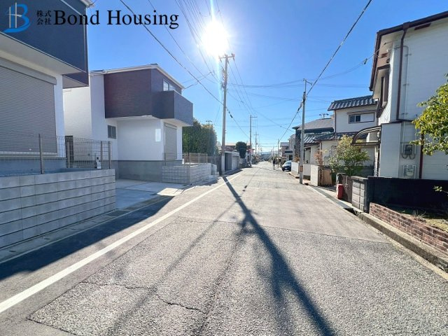 太寺天王町1号棟　全3棟新築戸建　人丸小学校区の前面道路含む現地写真