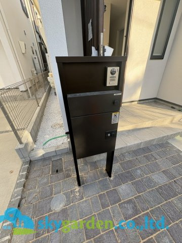 茅ヶ崎市東海岸南4丁目　新築戸建　全2棟2号棟のその他|共働き、留守にもうれしい宅配ボックス付き