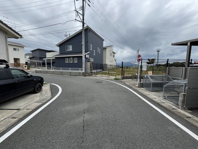 【前面道路含む現地写真】 | 菊池郡菊陽町津久礼