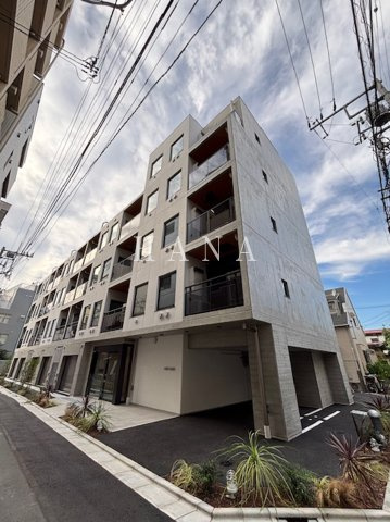 ルミーク北千住の外観