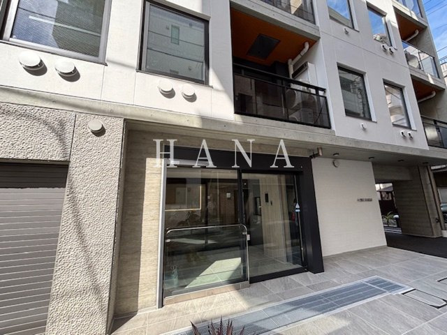 ルミーク北千住のエントランス