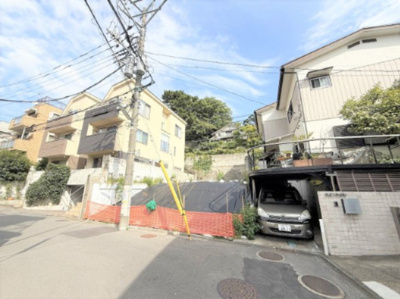 【外観】 | 【仲介手数料４１０万円が無料！！】 ■二子玉川駅７分！ ■少し高台！ ■公道（幅５．０ｍ）面！  | 【仲介手数料４１０万円が無料！！】
■二子玉川駅７分！
■少し高台！
■公道（幅５．０ｍ）面！
■お好きなハウスメーカーで建築可能！
■各ハウスメーカーを少しお安くご紹介可能！
■無料で間取図作成可