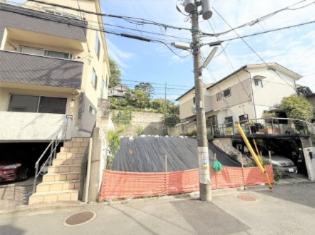 【外観】 | 【仲介手数料４１０万円が無料！！】 ■二子玉川駅７分！ ■少し高台！ ■公道（幅５．０ｍ）面！  | 【仲介手数料４１０万円が無料！！】
■二子玉川駅７分！
■少し高台！
■公道（幅５．０ｍ）面！
■お好きなハウスメーカーで建築可能！
■各ハウスメーカーを少しお安くご紹介可能！
■無料で間取図作成可