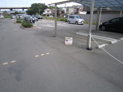 【駐車場】 | クリスタルブライト