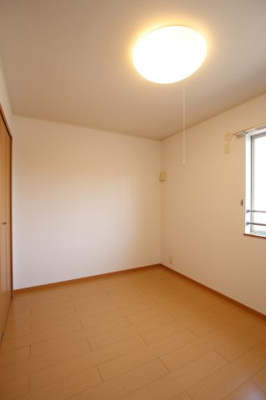 【洋室】 | クリスタルブライト