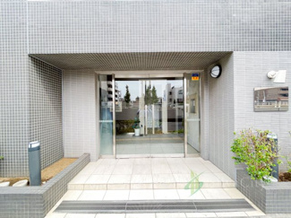  | ガクエンヒルズ北千住 | エントランス