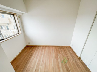 【洋室】 | ガクエンヒルズ北千住 | 洋室　4.7帖