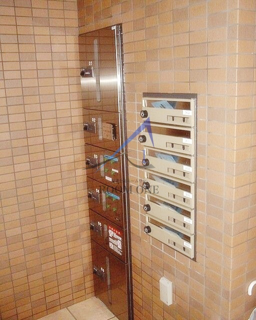 エスペランサ神宮前のその他共用部分|集合ポストです。宅配ボックスです。