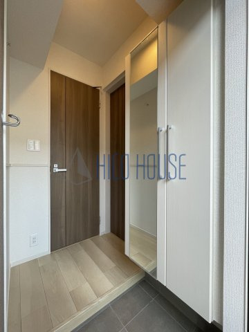 プラウドシティ南大塚Ｆの玄関