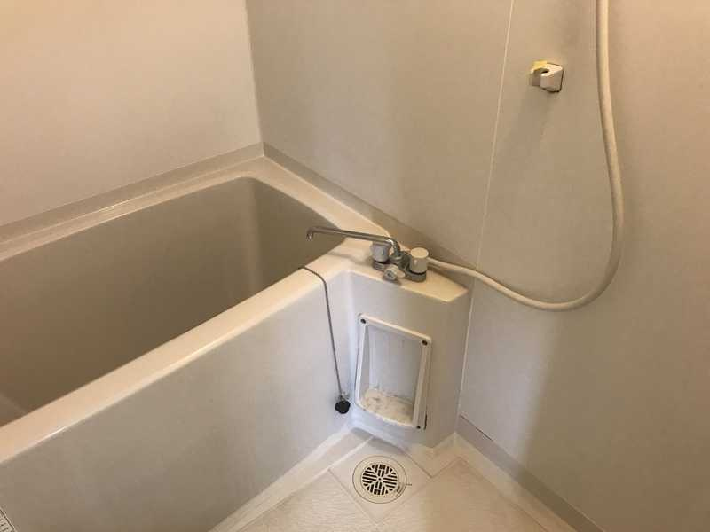 メゾンダジュール１５番館の浴室