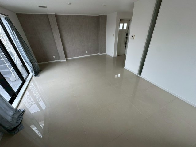 セゾンド芦屋の居間・リビング