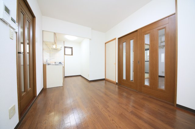 エクセレントコートの居間・リビング