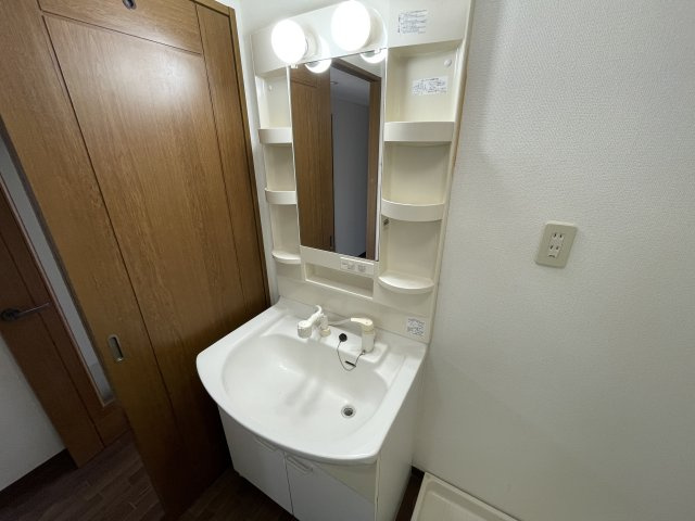 エクセレントコートの独立洗面台