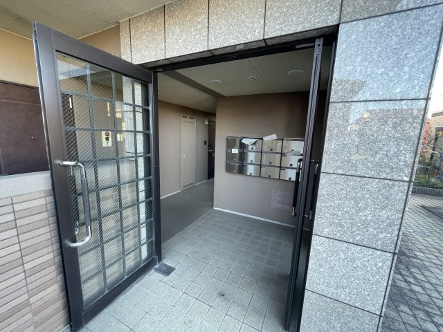 エクセレントコートのエントランス