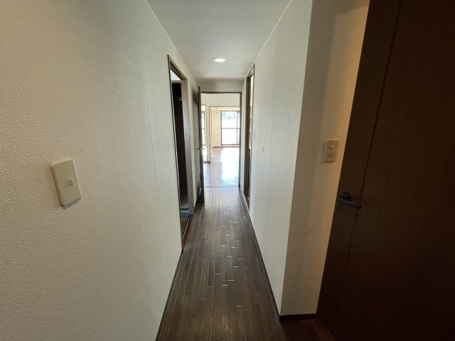 エクセレントコートの玄関