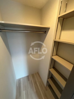 【収納】 | コンフォリア・リヴ北浜淡路町 | コンフォリア・リヴ北浜淡路町　ウォークインクローゼット