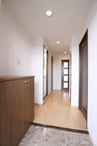 サンタウン明石ウエストの玄関