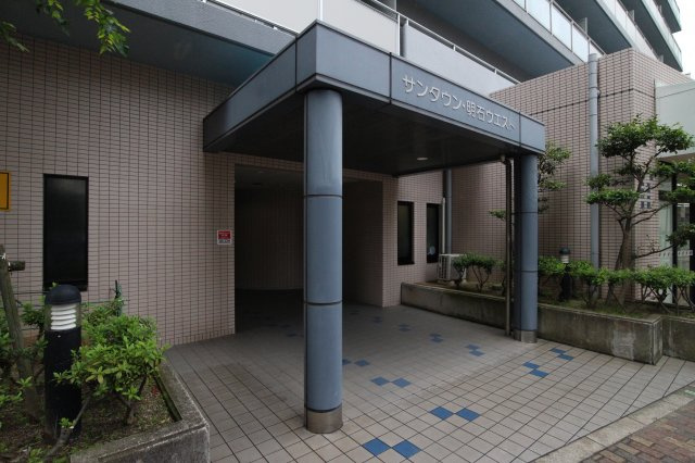 サンタウン明石ウエストのエントランス