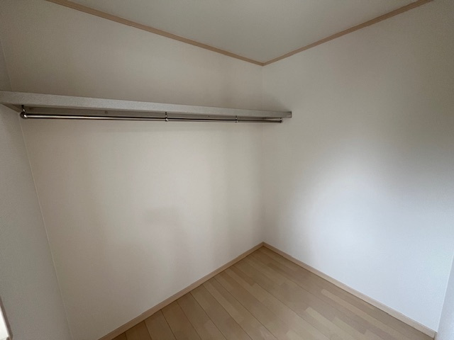 桜ヶ丘町戸建の収納