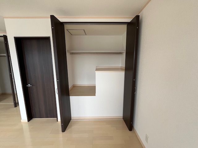 桜ヶ丘町戸建の収納