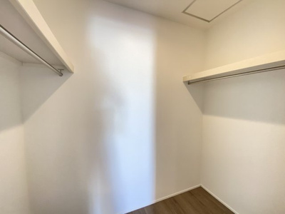 【収納】 | 読谷村大湾2期（全5棟）新築平屋3号棟 | 3号棟　大容量ファミリクローク付き♪