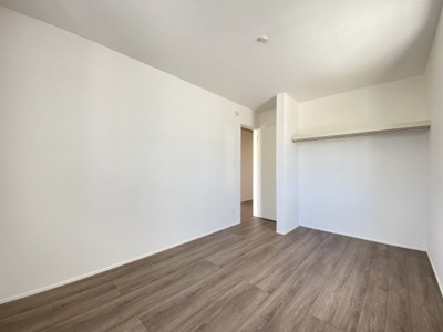 【洋室】 | 読谷村大湾2期（全5棟）新築平屋3号棟 | 3号棟　洋室6帖＋CL付き♪