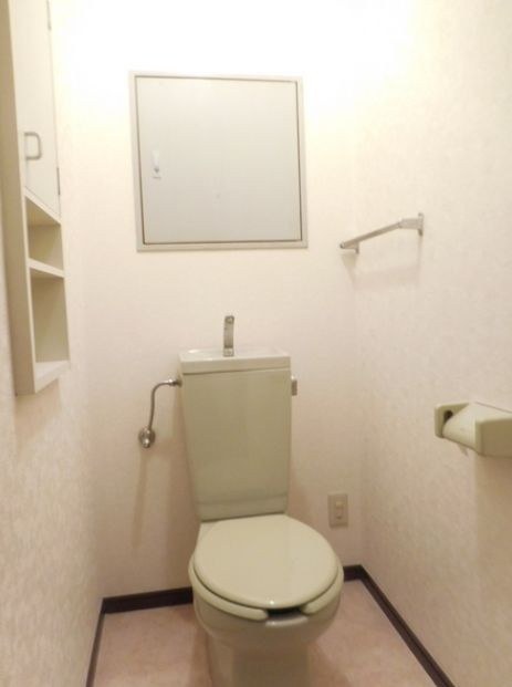 メゾンKTSのトイレ|※別号室の参考写真です。