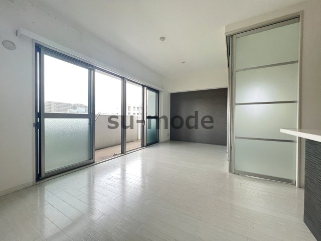 フェアパレスＳＴの居間・リビング