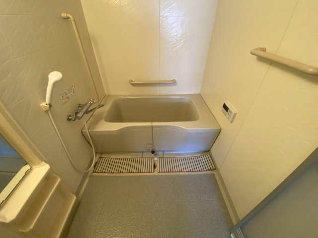 深江駅前ビルの浴室