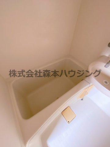 【浴室】 | 　M.エトワール | 落ち着いた空間のお風呂です
